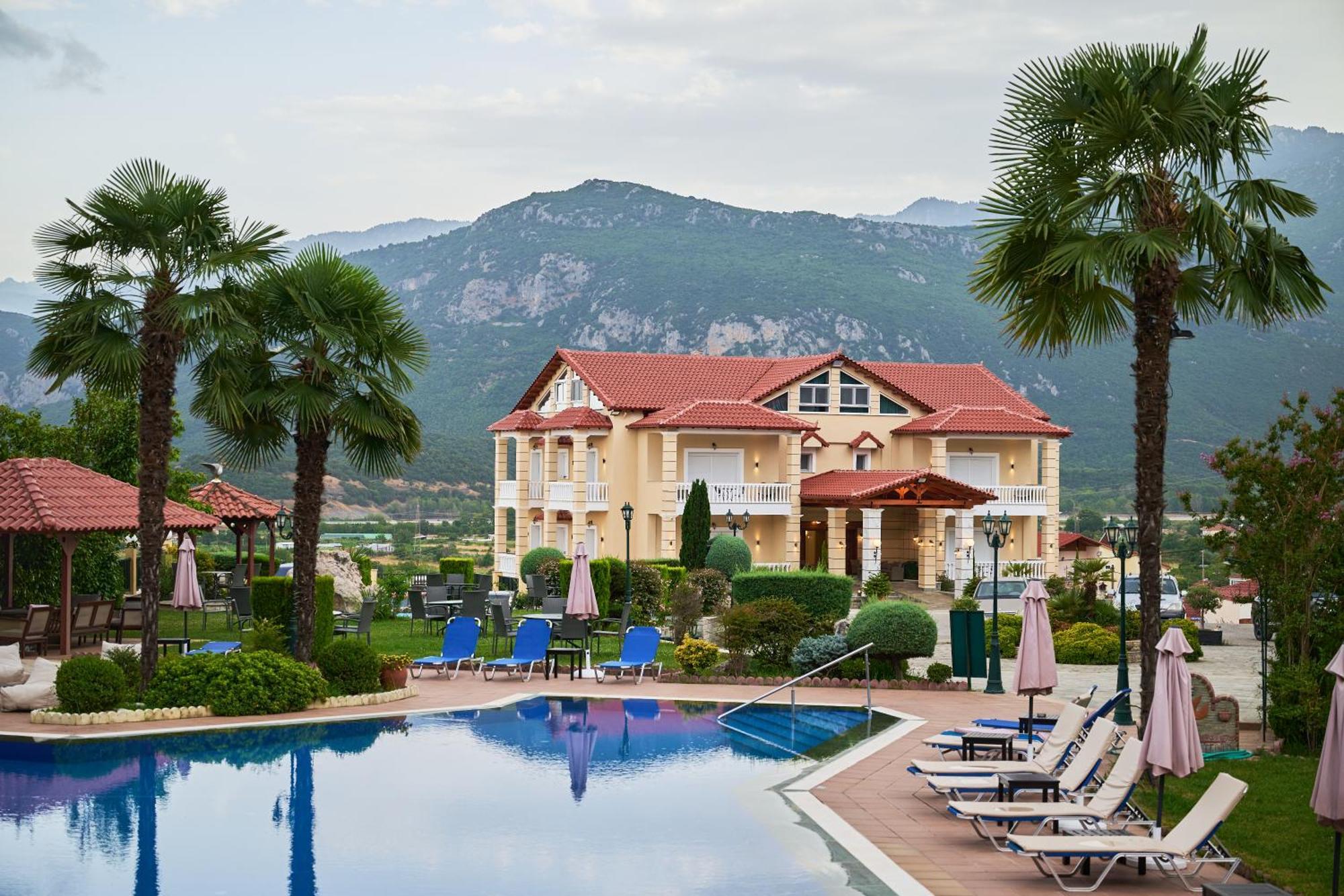 Famissi Suites 1 كالامباكا المظهر الخارجي الصورة