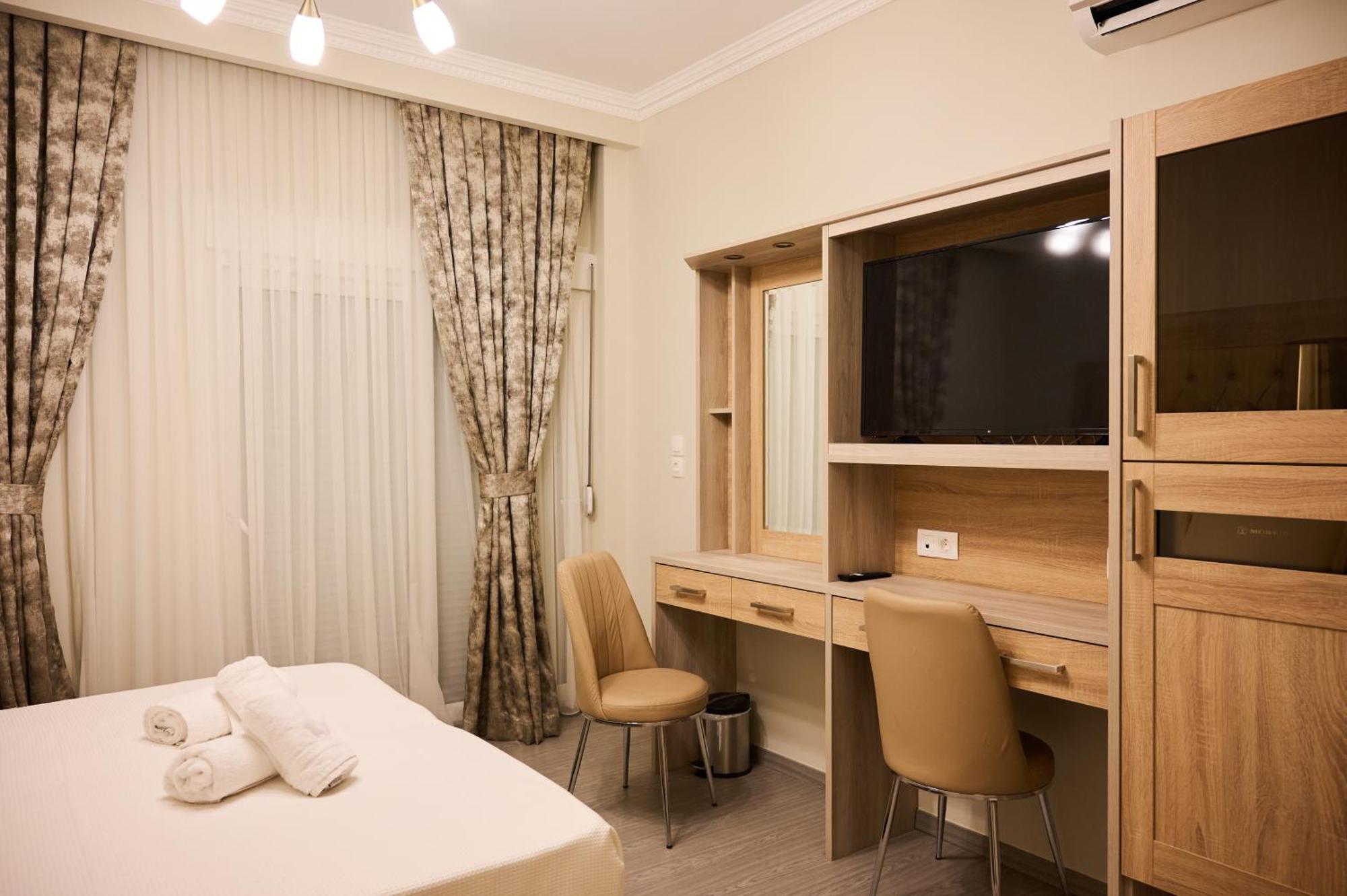 Famissi Suites 1 كالامباكا المظهر الخارجي الصورة