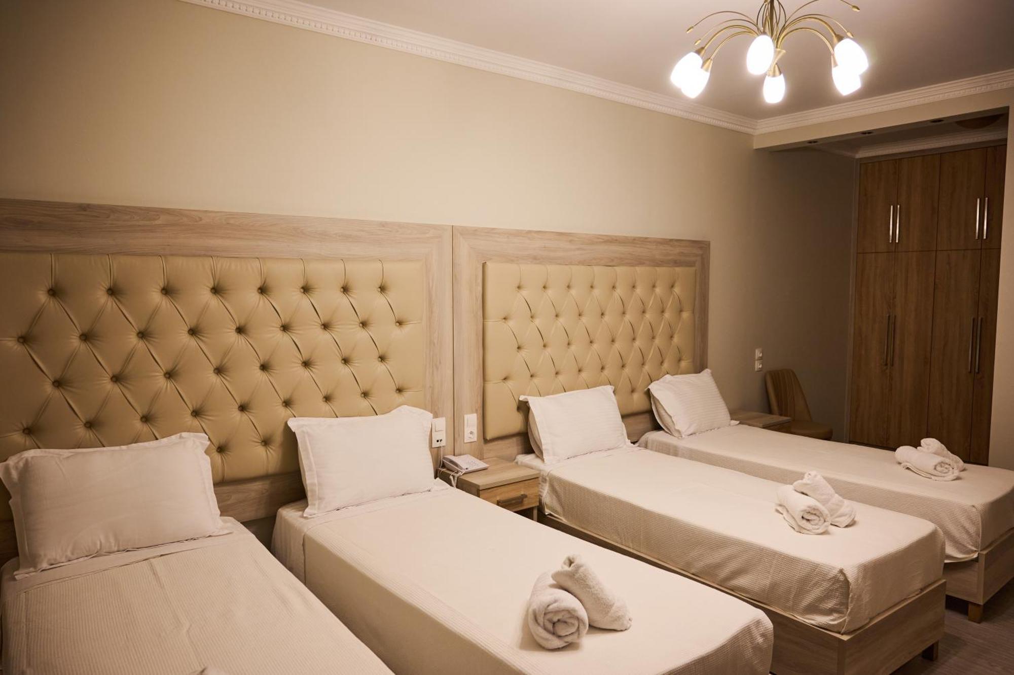 Famissi Suites 1 كالامباكا المظهر الخارجي الصورة