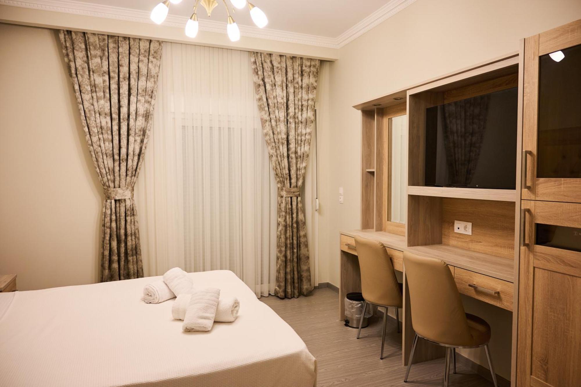 Famissi Suites 1 كالامباكا المظهر الخارجي الصورة