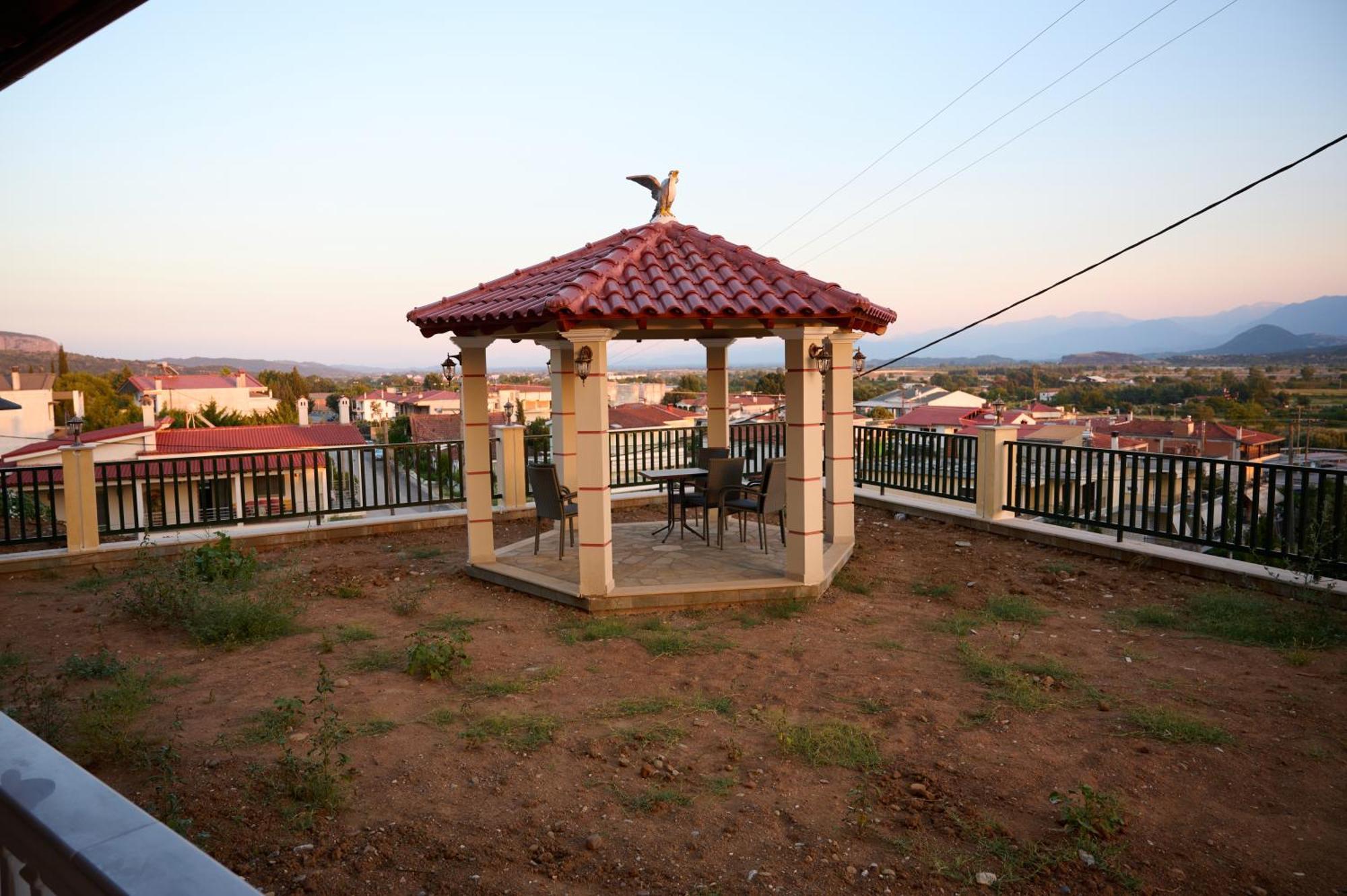 Famissi Suites 1 كالامباكا المظهر الخارجي الصورة